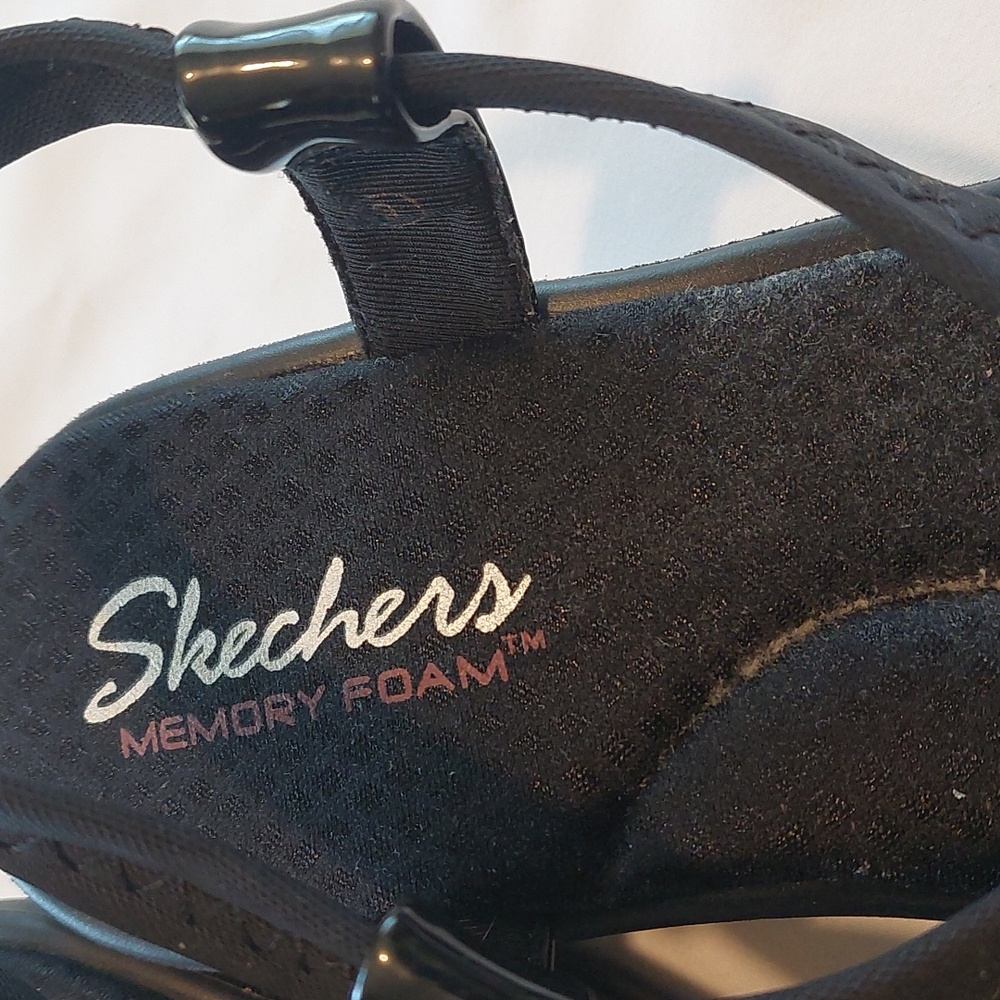 Sketchers Memory foam Black wedged Heel Sandle .Size 9 - Picture 2 of 6